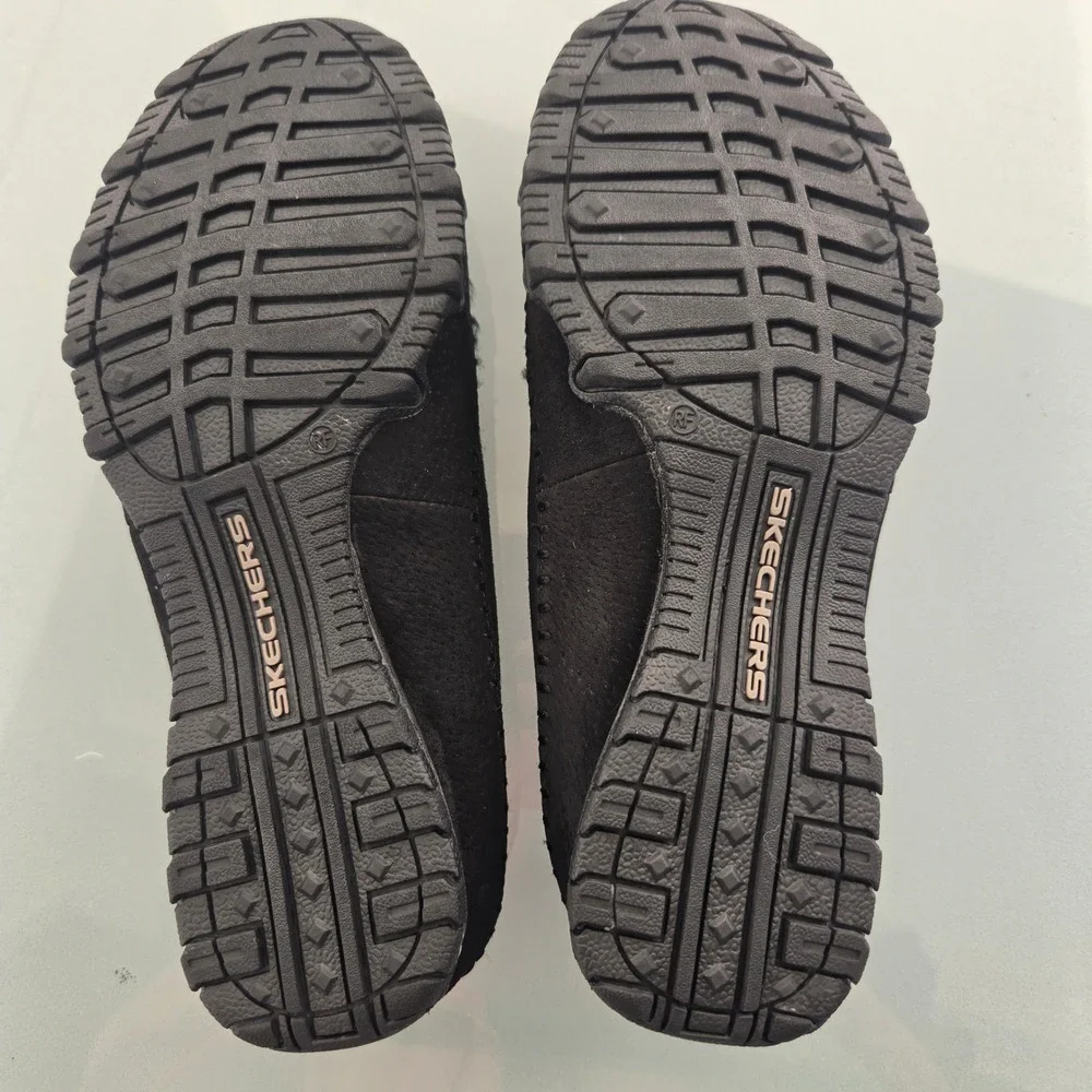 Skechers Relaxed Fit Black Leather Loafers Air-Cooled Memory Foam Womens 8.5